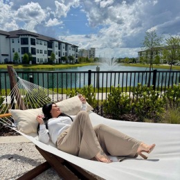 Swing into relaxation Swing into relaxation